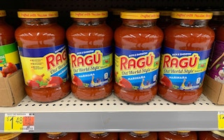 walmart ragu pasta sauce shelf 2020 1609095672 1609095672