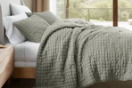 linens-hutch-comforter