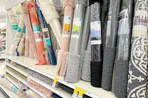 Room Essentials Area Rug