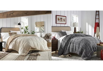 North Pole Trading Co. Comforter