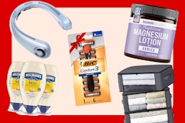 Don't Miss These Amazon Deals Under $10: Storage Bag, Razor Sets, Plus More card image