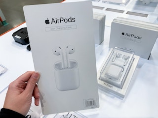 costco black friday apple airpods 2020 42 1605740621 1605740621