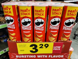 kroger-pringles-party-stack-sv