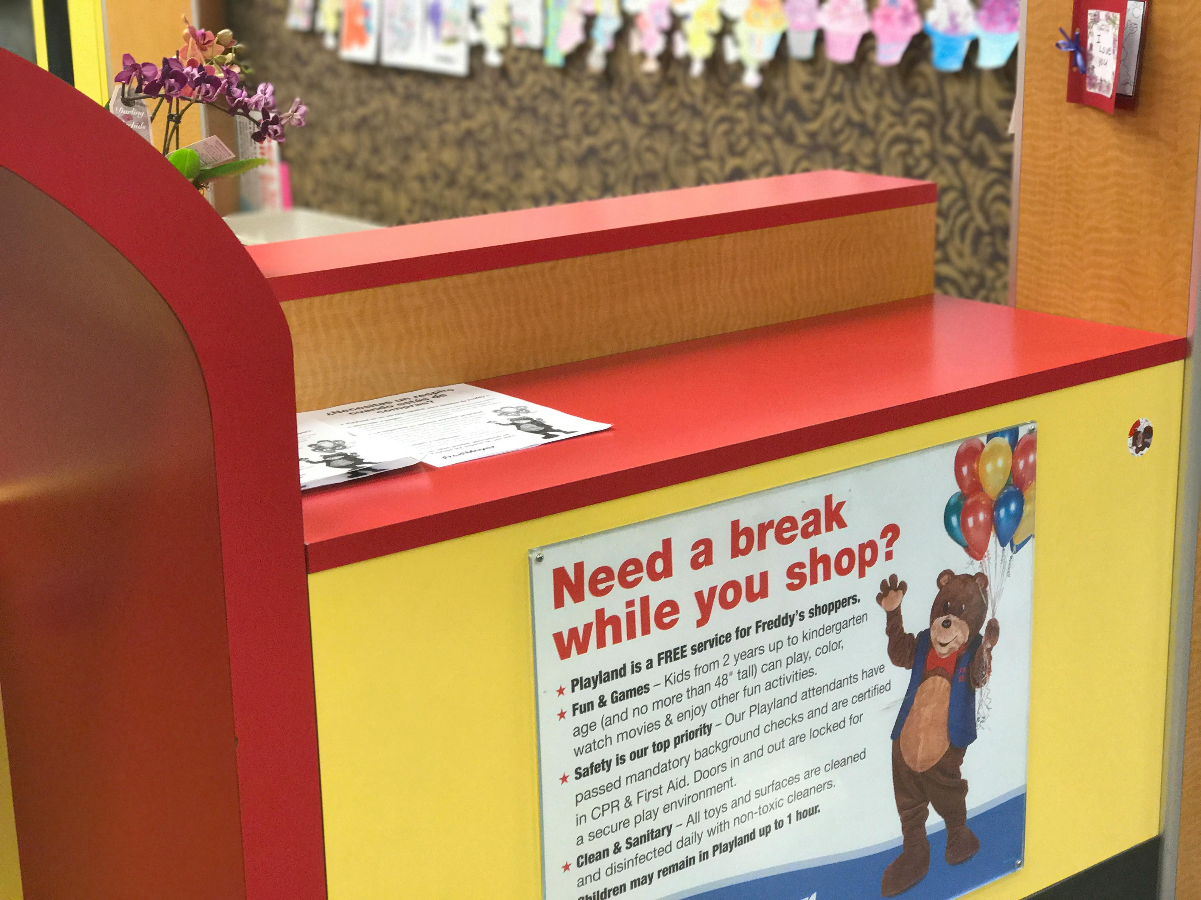 15 Awesome Things You Can Get for Free at the Supermarket