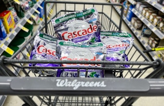 cascade platinum plus dishwasher pods in cart