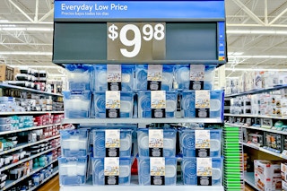 Mainstays 92-Piece Food Storage Sets on end cap at Walmart