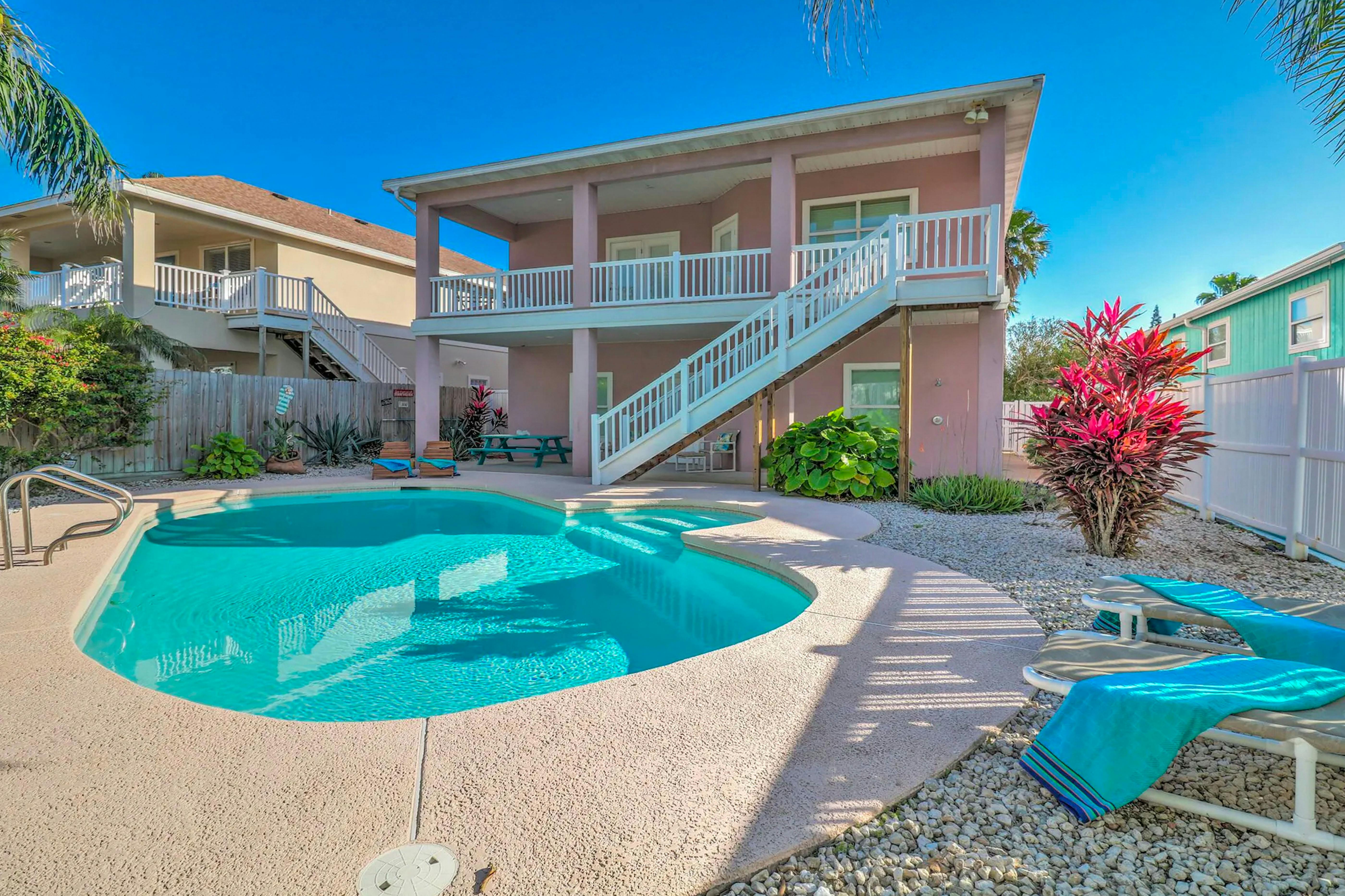 A Shared Rewards Program for Vrbo, Hotels.com & Expedia Is Coming: But Is It Any Good?