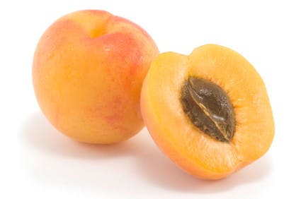 How to Choose Ripe Apricots