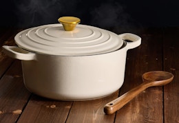 walmart carote dutch oven