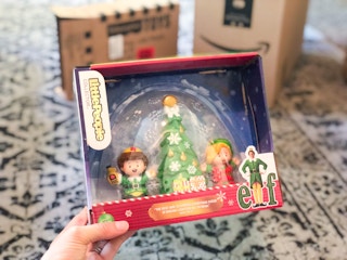 amazon little people elf 2021 02 1632518598 1632518598