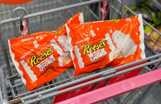 reeses ghosts halloween candy cvs ve sept 2021 1633059128 1633059128