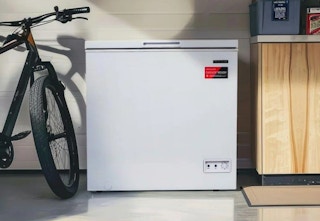 Frigidaire chest freezer