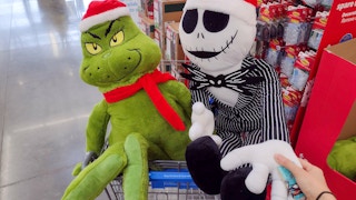 dr suess plush grinch walmart 2021 1 1636750342 1636750342