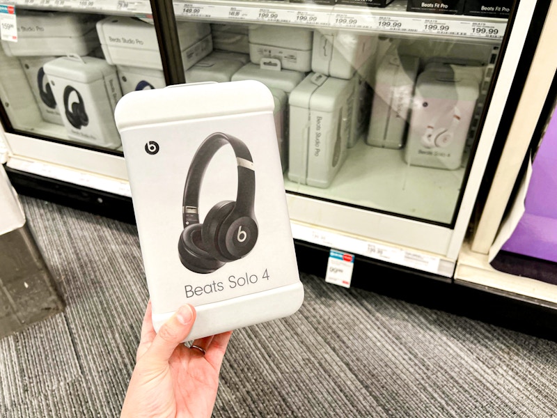 beats-solo-4-headphones-target5