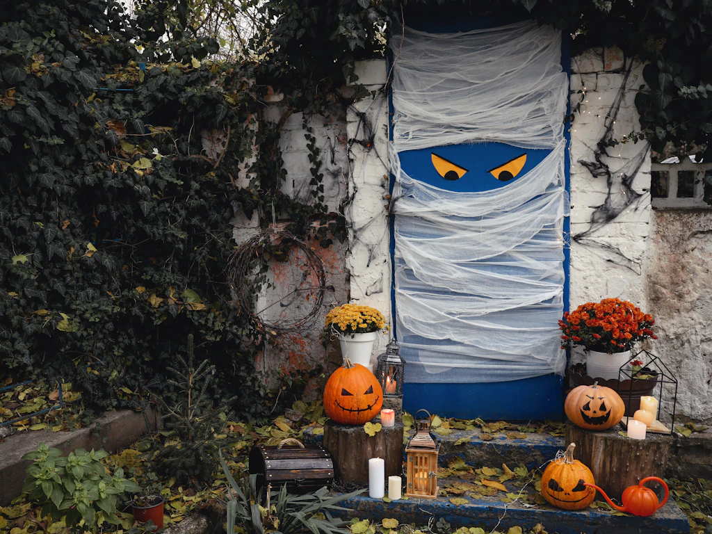 60+ Fun Fall Activities to Add to Your Autumn Agenda - The Krazy Coupon ...
