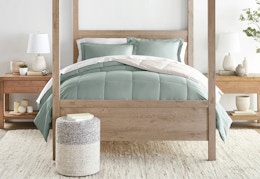 linens and hutch comforter