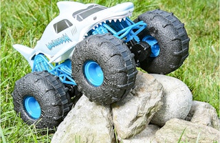 walmart monster jam megalodon rc truck screenshot