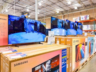 costco-tv-aisle