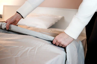 linens-and-hutch-duvet-hands-model-kcl