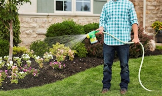 amazon-miracle-gro-garden-feeder