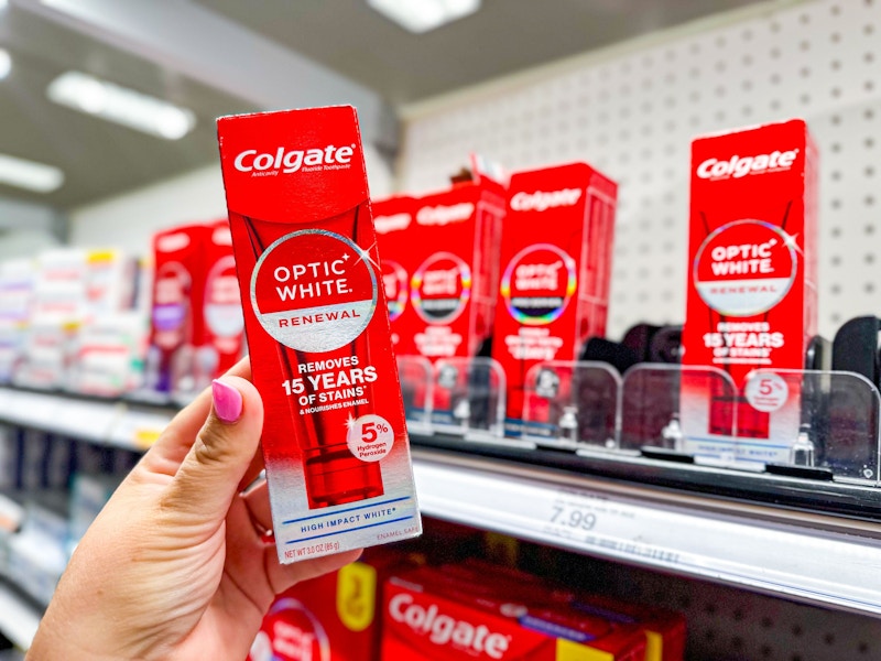 colgate-optic-white-renewal-toothpaste-target1