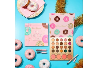 too-faced-eye-shadow-pallets-feb-2023