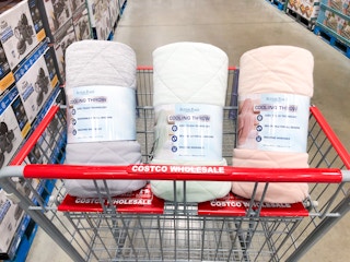 costco sutton place cooling throw blanket 1 apr 2023 1681235319 1681235319