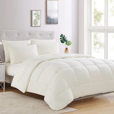 Bed-in-a-Bag Set
