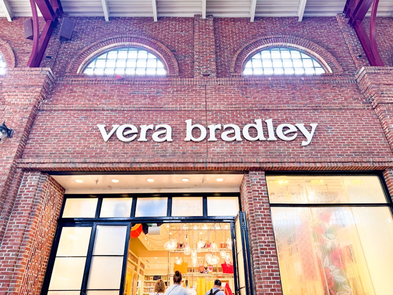 disney-springs-vera-bradley-kcl-1