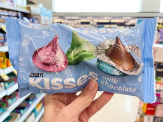 hand holding hershey kisses