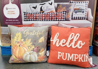 sams club members mark fall pillows 2021 sv 1630159762 1630159762