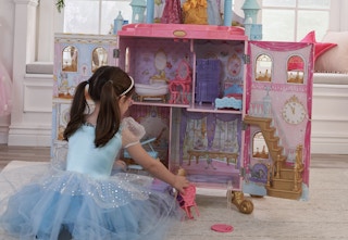walmart-kidkraft-disney-princess-dollhouse-2021
