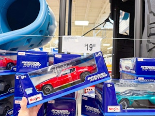 sams-club-toys-diecaset-car-1
