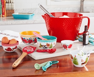 walmart-the-pioneer-woman-melamine-baking-set-2021