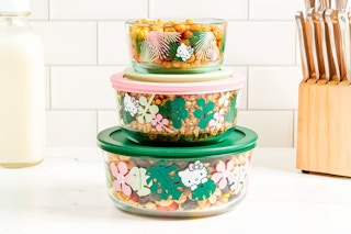 Hello Kitty Pyrex Set, lifestyle image of product being use in kitchen setting