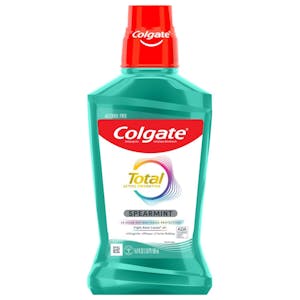 2 Colgate Mouthwashes