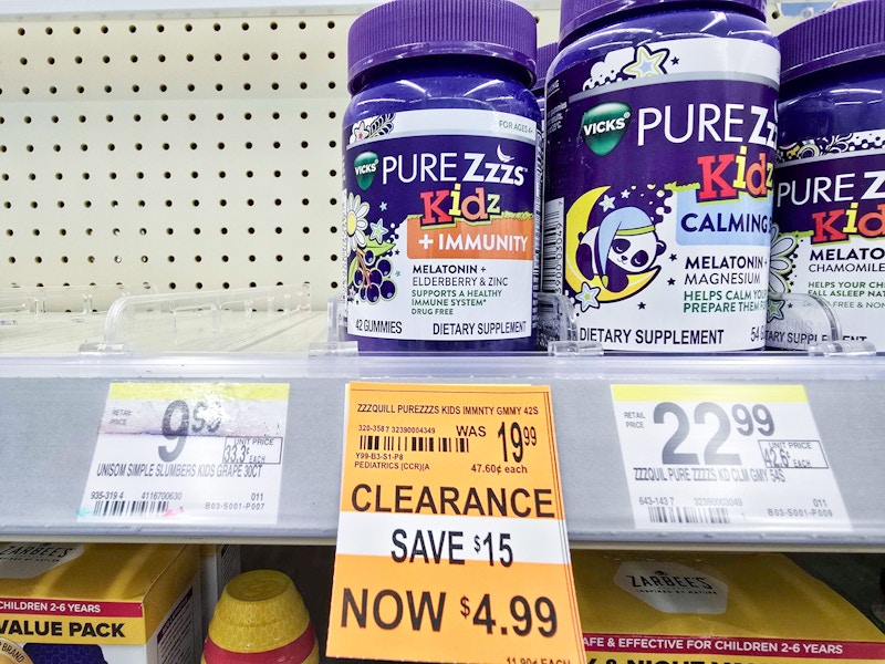 vicks pure zzzs immunity gummies with a $4.99 clearance tag