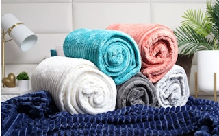 macys nestl throws 220 1676909373 1676909373 e1676909637292