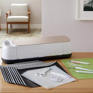 Cricut Maker Everyday Crafter Bundle