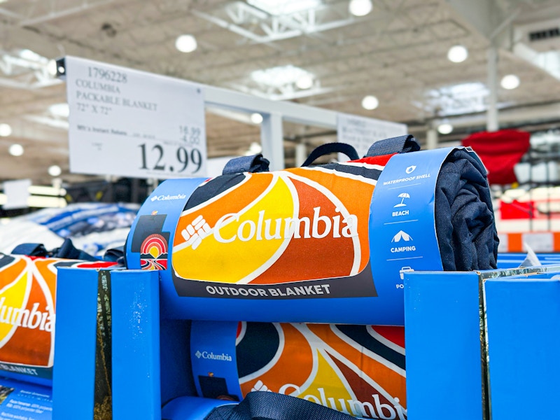 costco-columbia-outdoor-blanket-2