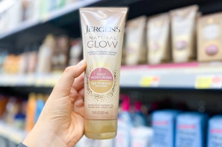 walmart-jergens-natural-glow-firming-daily-moisturizer-2022