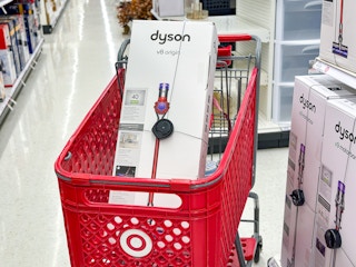 dyson-v8-vacuum-target4