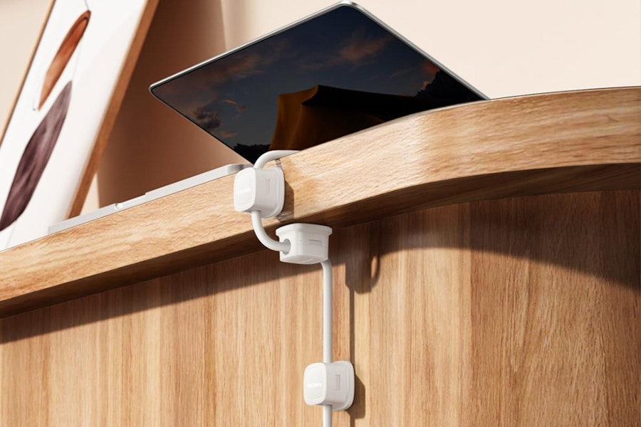 Magnetic Cable Clips (1)