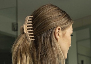 amazon neutral hair clips 2022 1 1668888408 1668888408