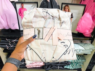victorias-secret-pajamas-2021