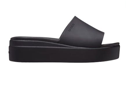 2 Crocs Women's Slides