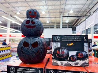 costco-halloween-decor-metal-pumpkin-lantern-stack-kcl