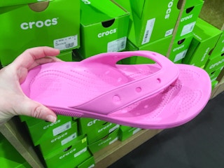 crocs orb shoes sandals 2 1683769777 1683769778