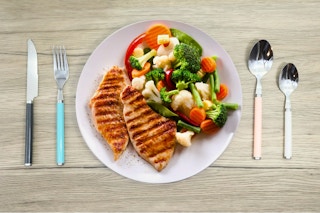 Walmart-Mainstays-17-piece-flatware-set-1