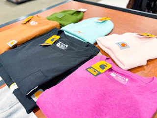 dicks-sporting-goods-carhartt-retail-apparel-area-feb-2